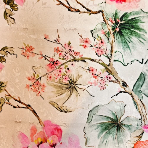 Mătase mată cu model floral şi textură tip jacquard